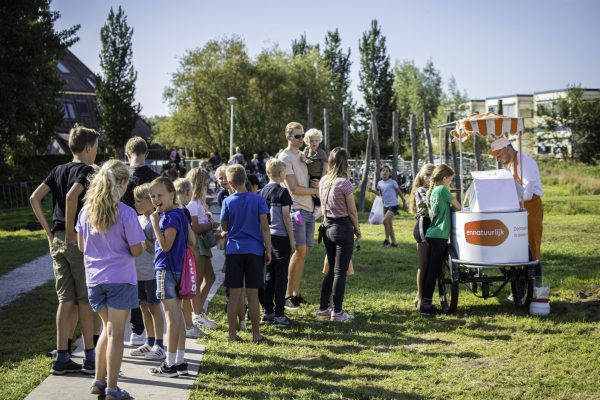 Wijkfeest de Zuidlanden 2023 | Kermis, Feestterrein, Schmink en Voetbaltoernooi (vrijdag)